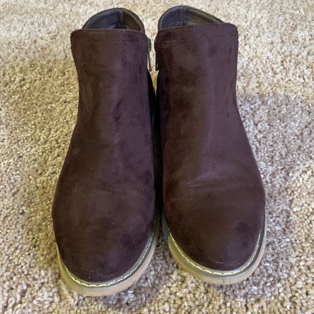 Chelsea Boots Size 9